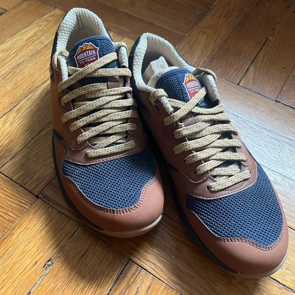 Men’s Lems Trailhead 7.5D hiking sneakers.